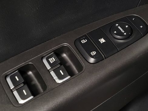 Used 2020 Kia Sportage LX FWD image 27