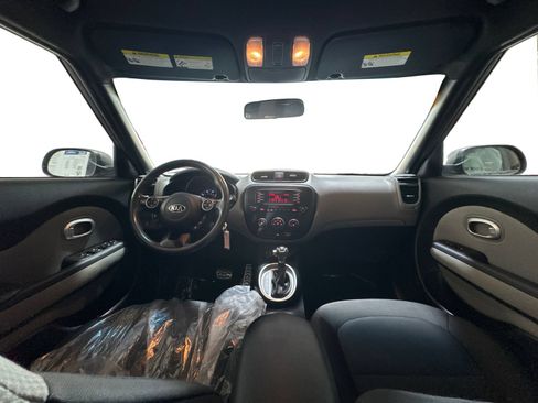 Used 2014 Kia Soul FWD image 13