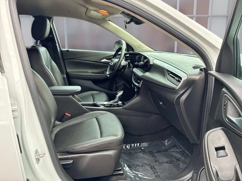 Used 2024 Buick Encore GX Sport Touring FWD image 10