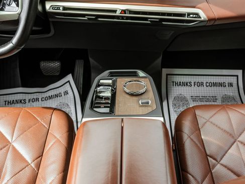 Used 2023 BMW iX xDrive50 w/ Premium Package image 13