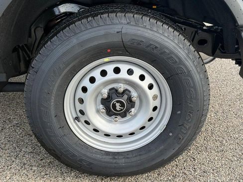 New 2026 Ford Bronco 4-Door image 4