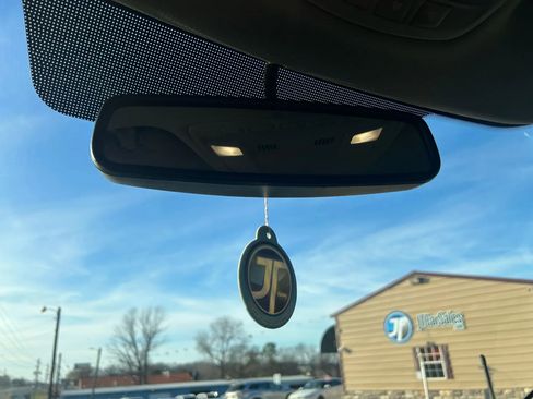 Used 2018 Ford F150 XLT w/ Equipment Group 302A Luxury image 17