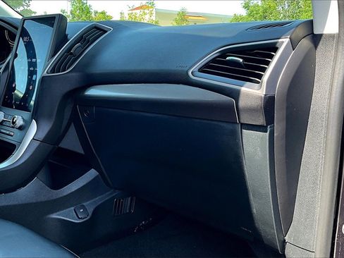 Used 2024 Ford Edge SEL image 24