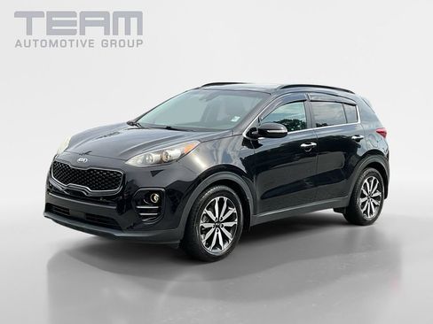 Used 2018 Kia Sportage EX w/ EX Technology Package FWD image 3