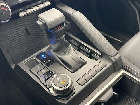 Certified 2025 Toyota Tacoma TRD Sport image 25