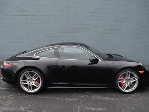 Used 2015 Porsche 911 Carrera 4S AWD/4WD image 27