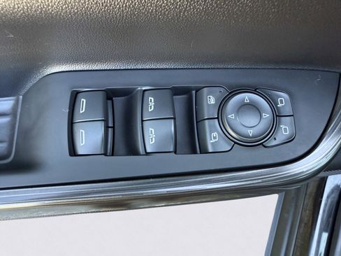 Used 2023 GMC Acadia SLT w/ Preferred Package image 39