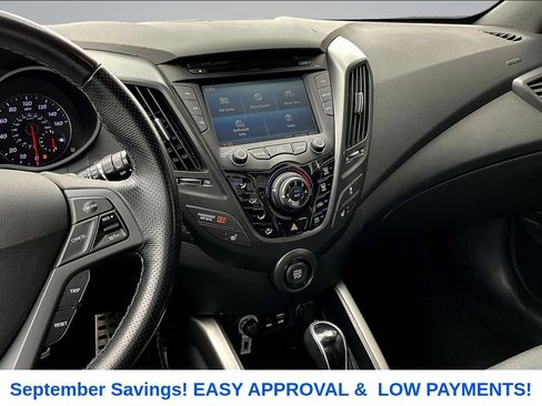 Used 2016 Hyundai Veloster Turbo FWD image 8