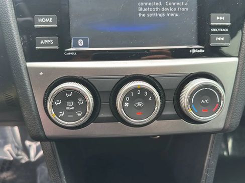 Used 2017 Subaru Crosstrek 2.0i Premium AWD/4WD image 33