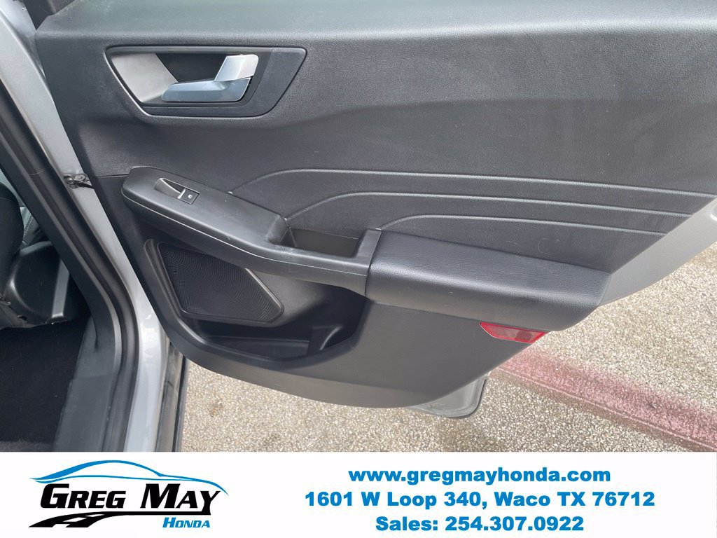 Used 2022 Ford Escape Titanium AWD/4WD image 24