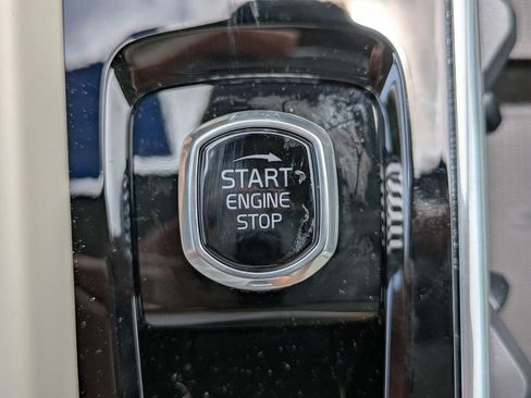 New 2026 Volvo XC60 B5 Ultra w/ Protection Package Premier image 28