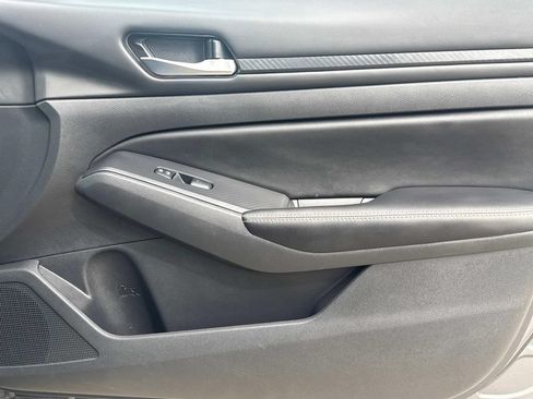 Used 2025 Nissan Altima 2.5 SV FWD image 20