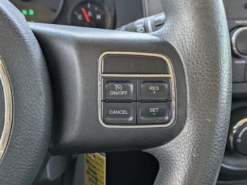 Used 2012 Jeep Patriot Sport FWD image 20