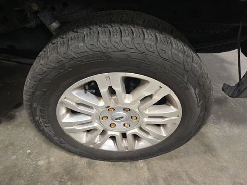 Used 2014 Ford F150 Platinum image 11