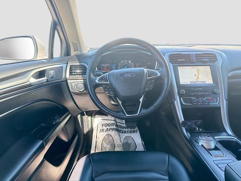 Used 2020 Ford Fusion SEL image 25