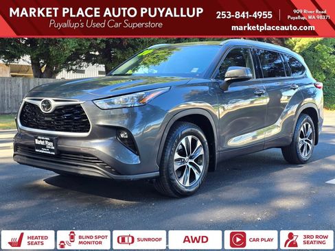 Used 2020 Toyota Highlander XLE AWD/4WD image 1
