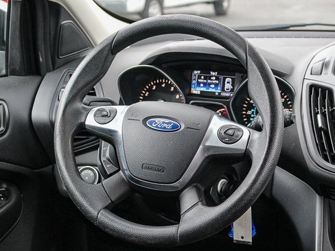 Used 2016 Ford Escape S image 17