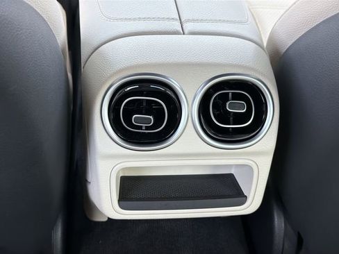 Used 2023 Mercedes-Benz C 300 Sedan image 19