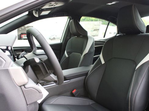 New 2026 Toyota Camry SE FWD image 16