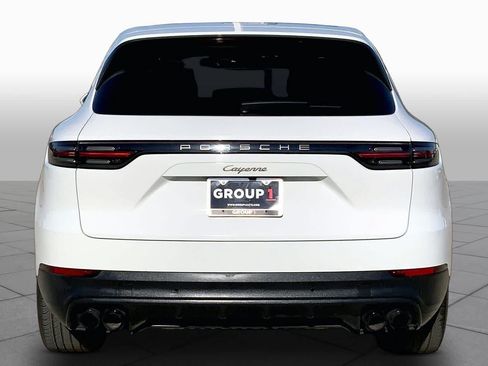 Used 2022 Porsche Cayenne Platinum Edition AWD/4WD image 5