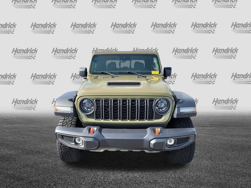 Used 2025 Jeep Gladiator Mojave w/ Convenience Group AWD/4WD image 3