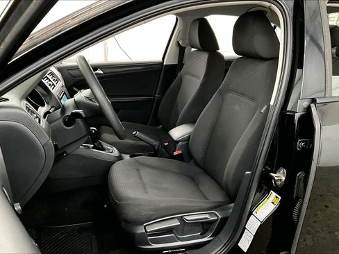 Used 2015 Volkswagen Jetta S image 25