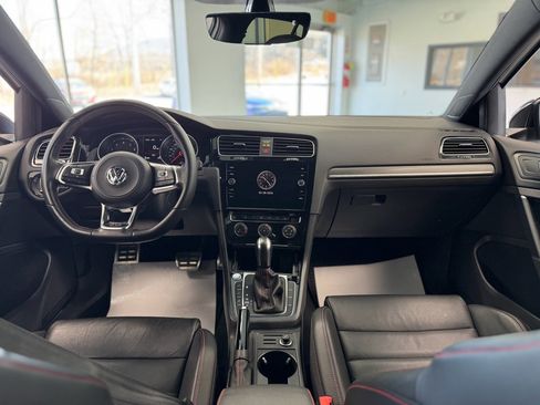 Used 2021 Volkswagen GTI SE image 19