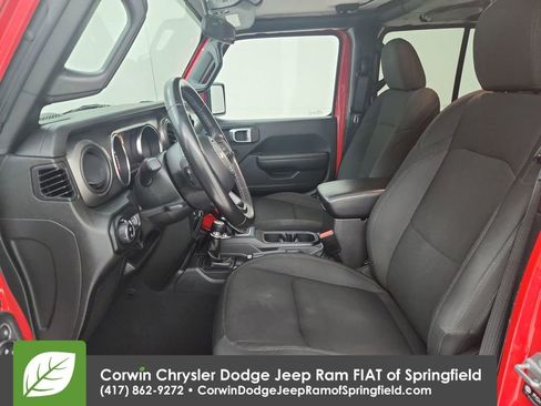 Used 2022 Jeep Gladiator Sport image 18