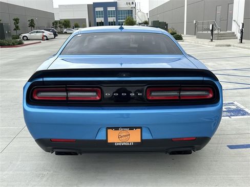 Used 2019 Dodge Challenger SRT Hellcat Redeye image 4