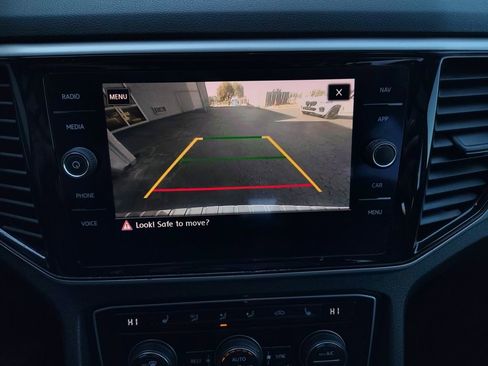 Used 2020 Volkswagen Atlas SEL R-Line image 9