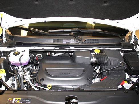 New 2026 Chrysler Voyager LX image 39