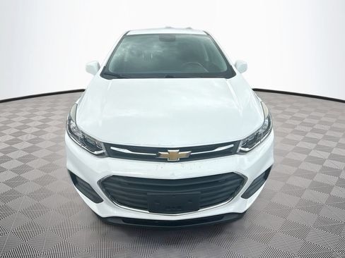 Used 2020 Chevrolet Trax LS w/ Tint and Cruise Package FWD image 2