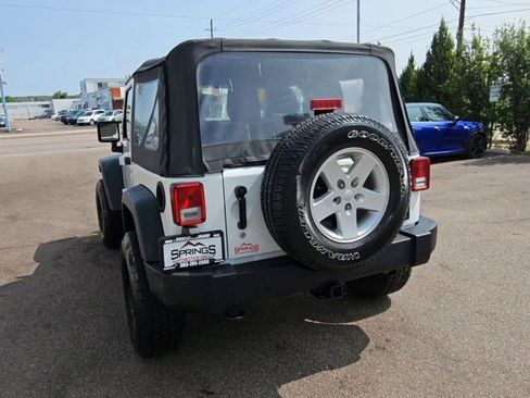 Used 2018 Jeep Wrangler Sport image 6