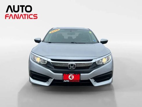 Used 2018 Honda Civic EX image 8