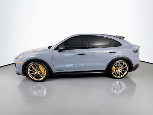 Certified 2022 Porsche Cayenne Turbo GT AWD/4WD image 2