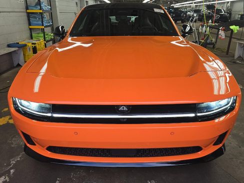 Used 2024 Dodge Charger Daytona Scat Pack w/ Plus Group image 3