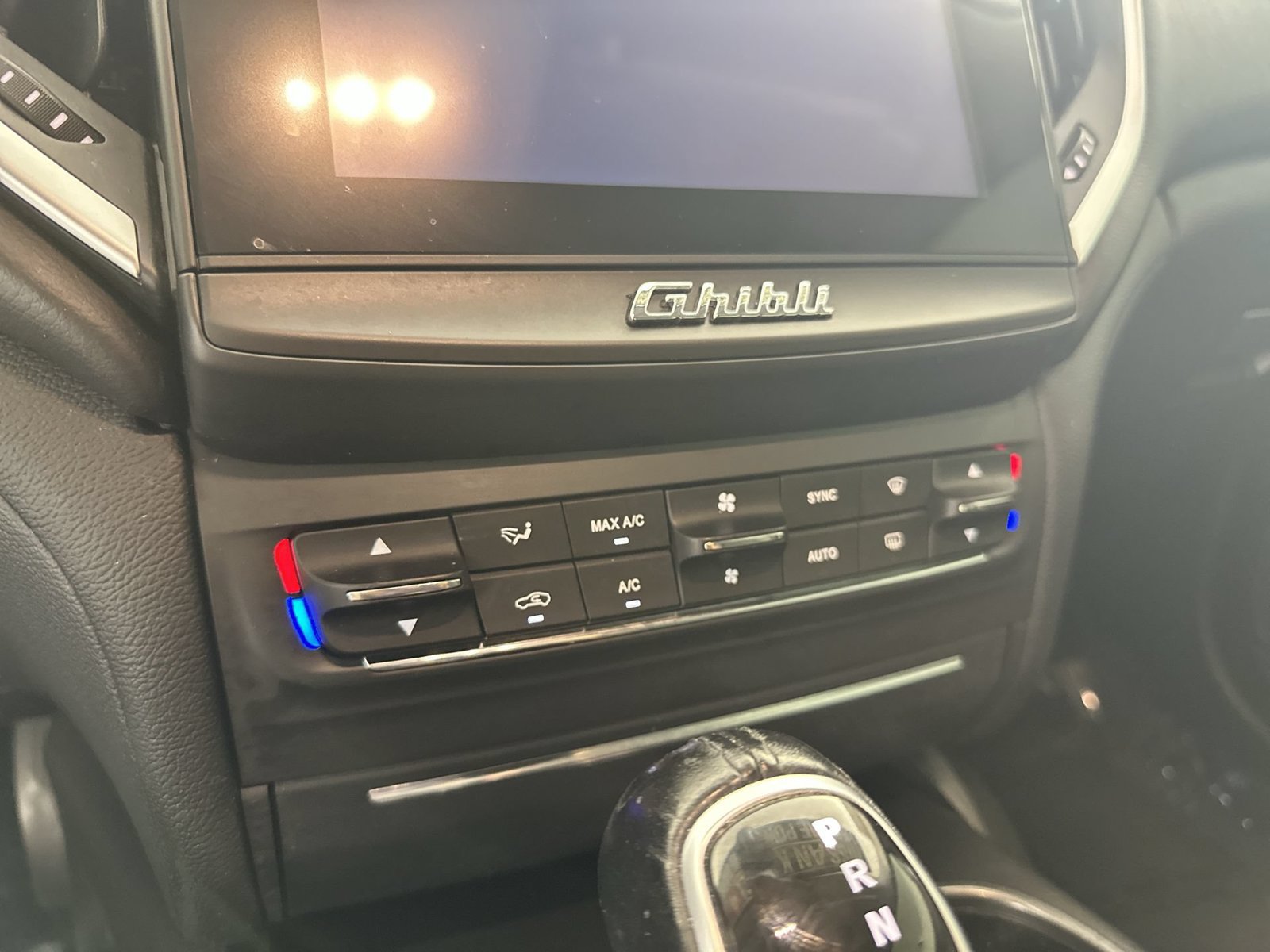 Used 2018 Maserati Ghibli RWD image 25