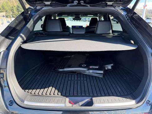 Certified 2023 Toyota Venza Nightshade image 12