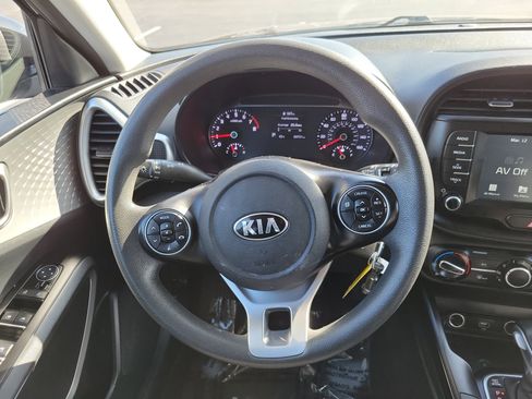 Used 2021 Kia Soul LX image 22