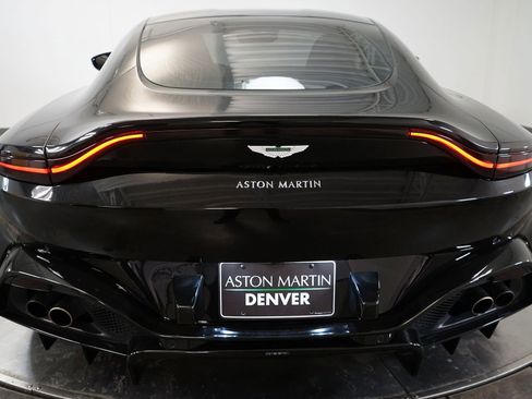 Used 2019 Aston Martin V8 Vantage Coupe image 26