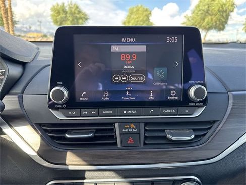 Used 2023 Nissan Altima 2.5 SV image 18