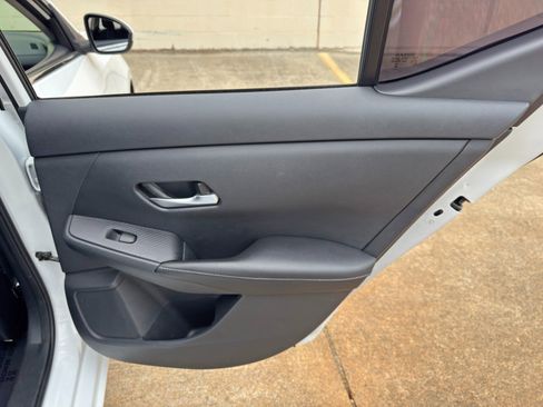 Used 2022 Nissan Sentra SV w/ All-Weather Package FWD image 38