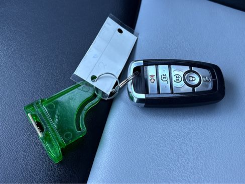 Used 2023 Ford Explorer XLT w/ Equipment Group 202A image 33