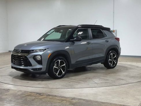 Used 2021 Chevrolet TrailBlazer RS w/ Sun and Liftgate Package FWD image 5