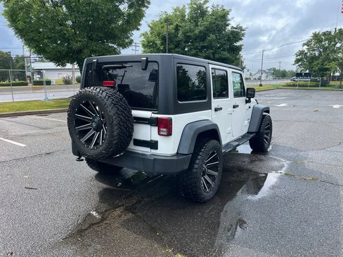 Used 2015 Jeep Wrangler Unlimited Sport w/ Quick Order Package 24S AWD/4WD image 4
