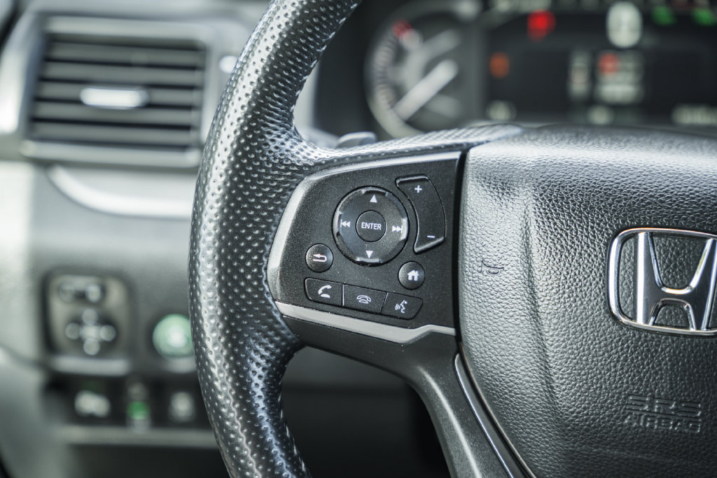 Certified 2025 Honda Passport EX-L image 31