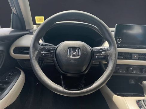 Certified 2023 Honda HR-V LX image 12