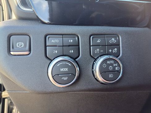 New 2026 GMC Sierra 1500 Elevation w/ Elevation Premium Package AWD/4WD image 18