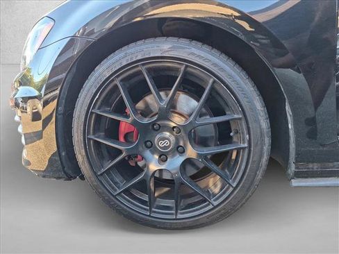 Used 2015 Volkswagen GTI 4-Door FWD image 11