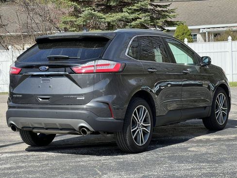 Used 2019 Ford Edge Titanium w/ Cold Weather Package AWD/4WD image 38